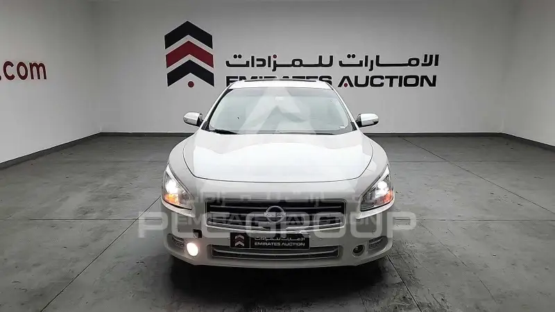 2010 Nissan MAXIMA