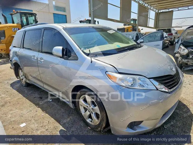 2011 Toyota SIENNA
