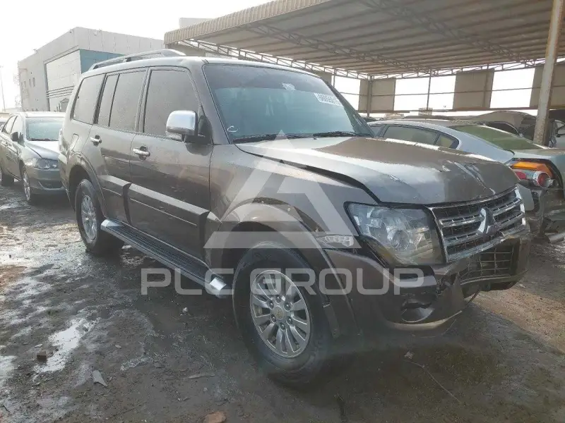 2013 Mitsubishi PAJARO