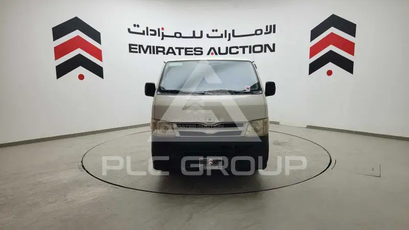 2013 Toyota Hiace
