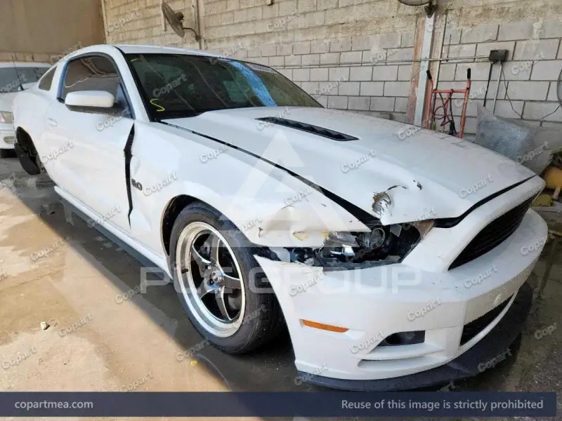 2013 Ford MUSTANG