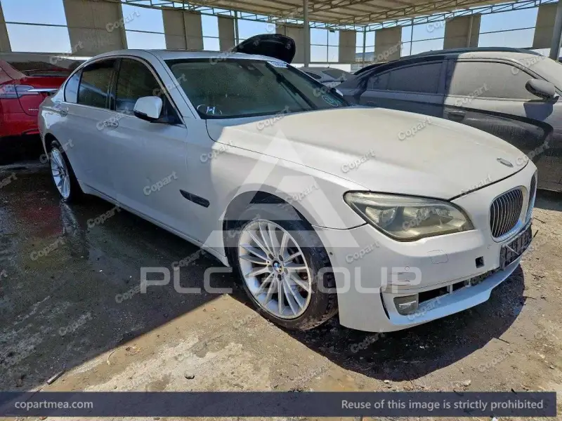 2015 BMW 750