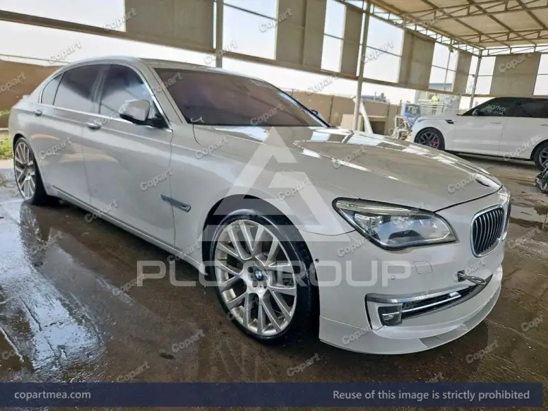 2015 BMW 750