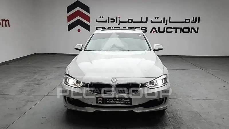 2015 BMW 320