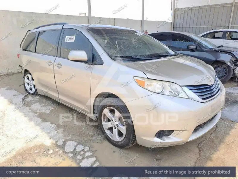 2015 Toyota SIENNA