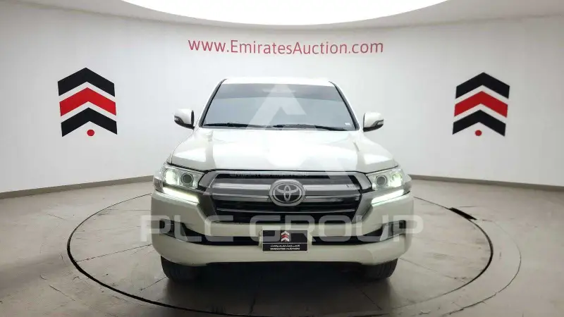 2015 Toyota LAND CRUISER