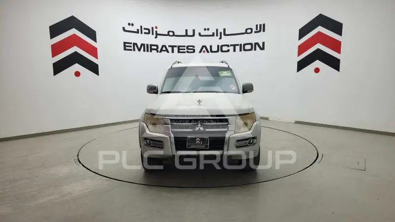 2016 Mitsubishi PAJARO