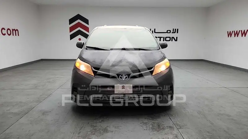 2016 Toyota SIENNA