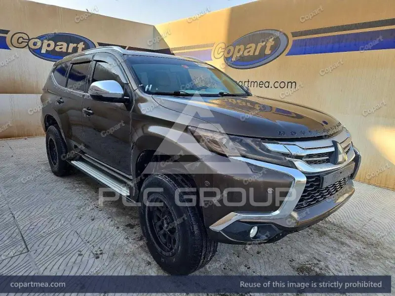 2017 Mitsubishi MONTERO