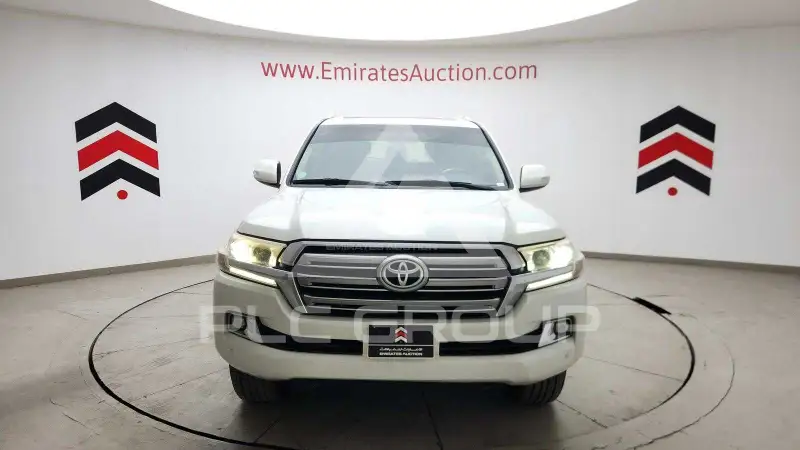 2017 Toyota LAND CRUISER