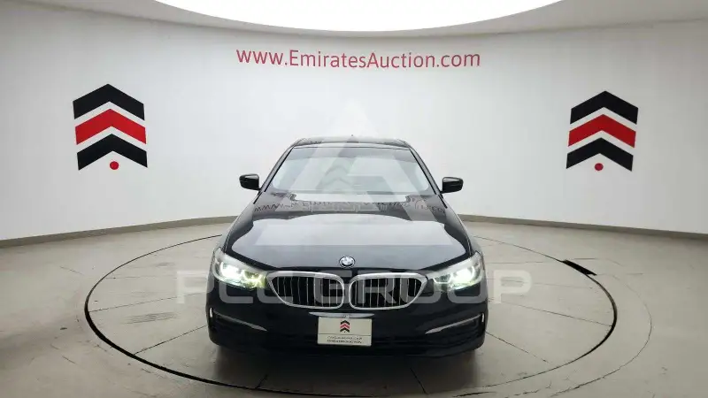 2020 BMW 520