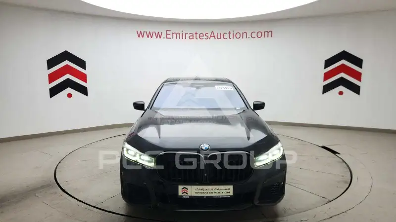 2020 BMW 730
