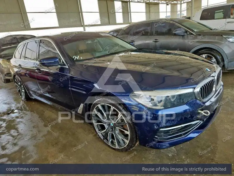 2020 BMW 520