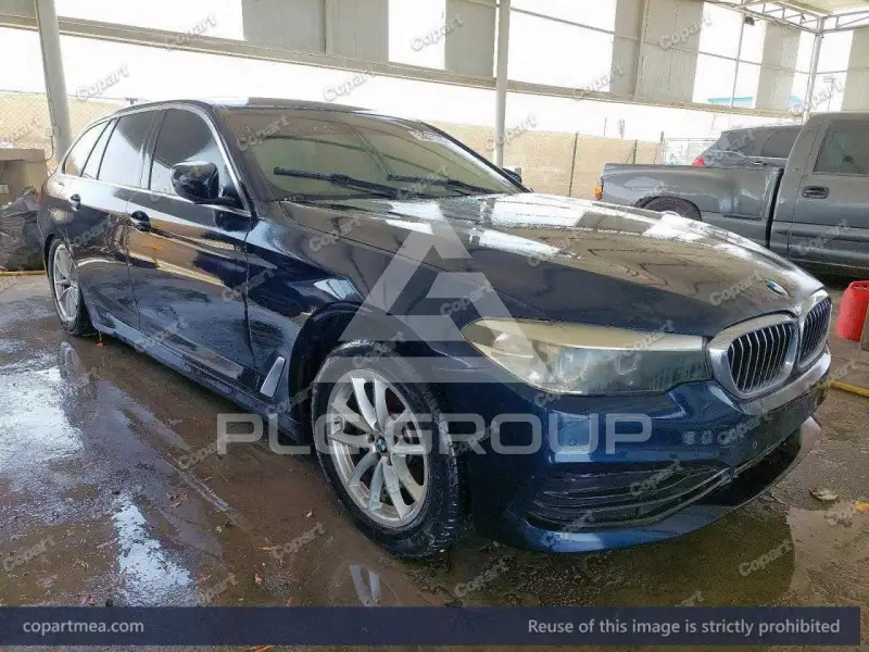 2020 BMW 520