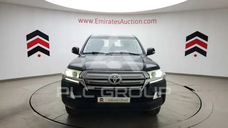 2020 Toyota LAND CRUISER