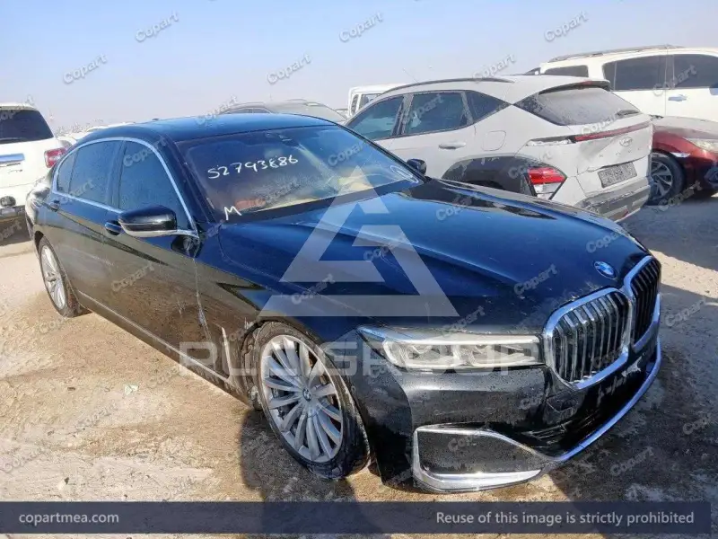 2021 BMW 730