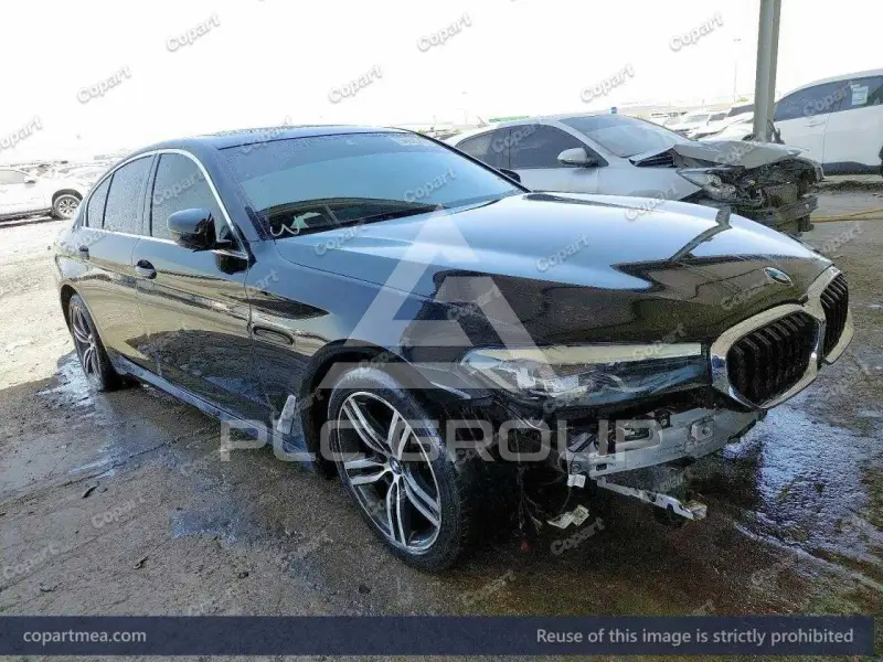2021 BMW 520