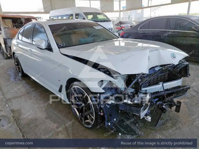 2023 BMW 530