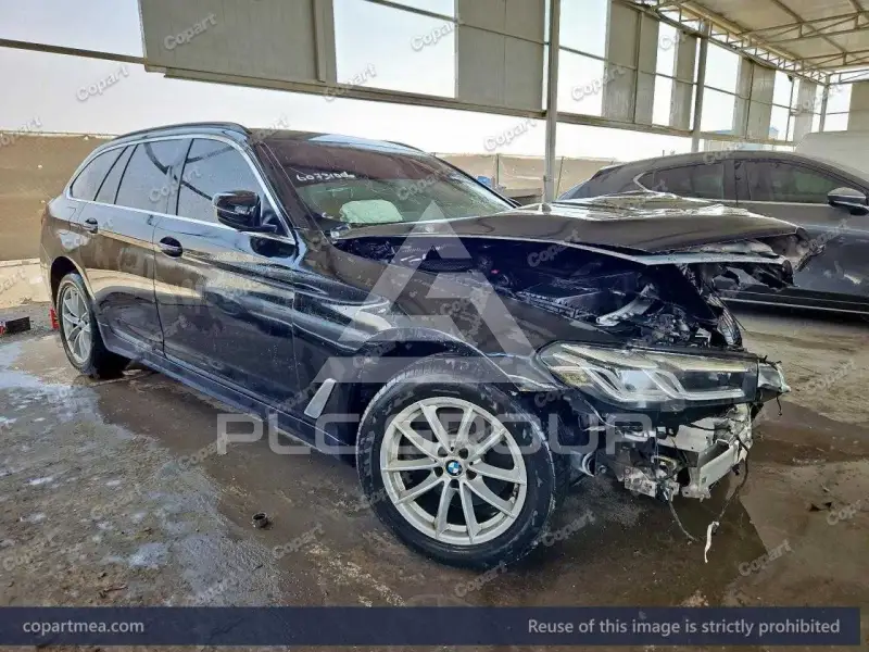 2023 BMW 520