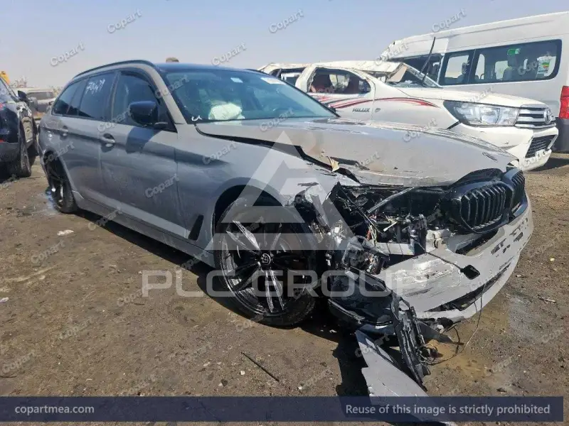 2023 BMW 520