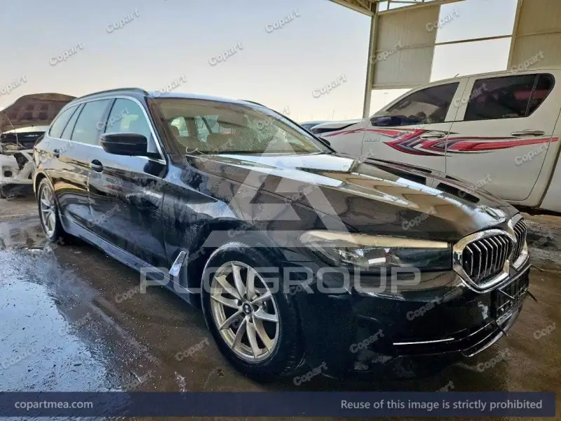 2023 BMW 520