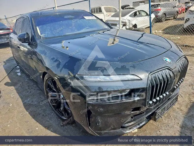 2025 BMW 735