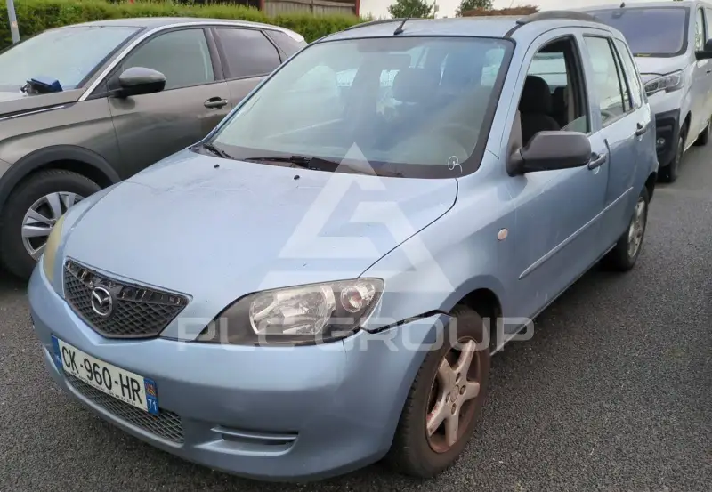 2004 Mazda 2