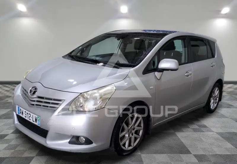 2010 Toyota VERSO