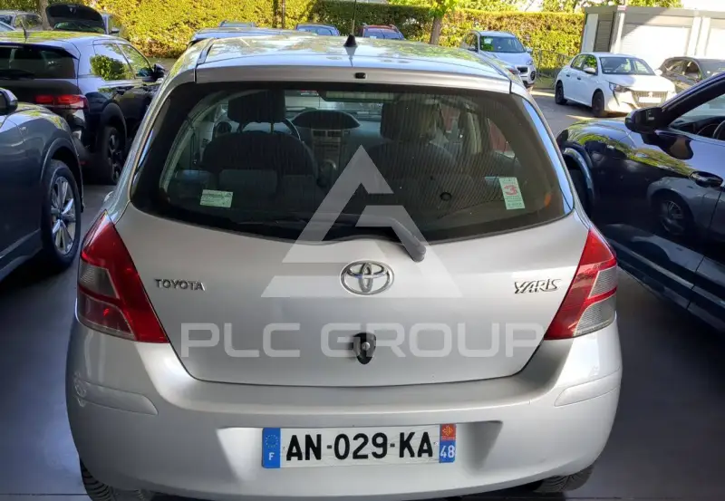 2010 Toyota YARIS