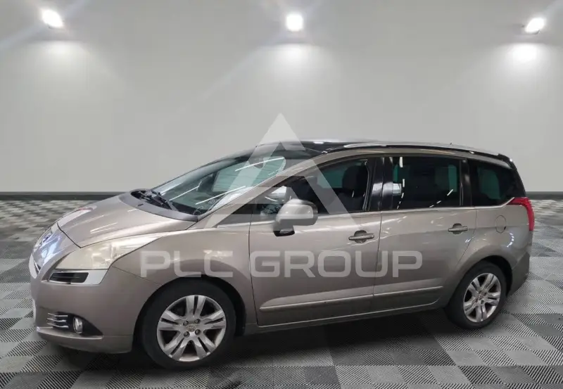 2010 Peugeot 5008