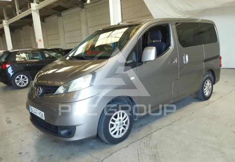 2011 Nissan NV 200