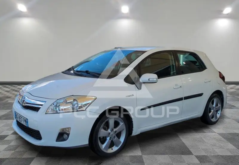 2011 Toyota AURIS