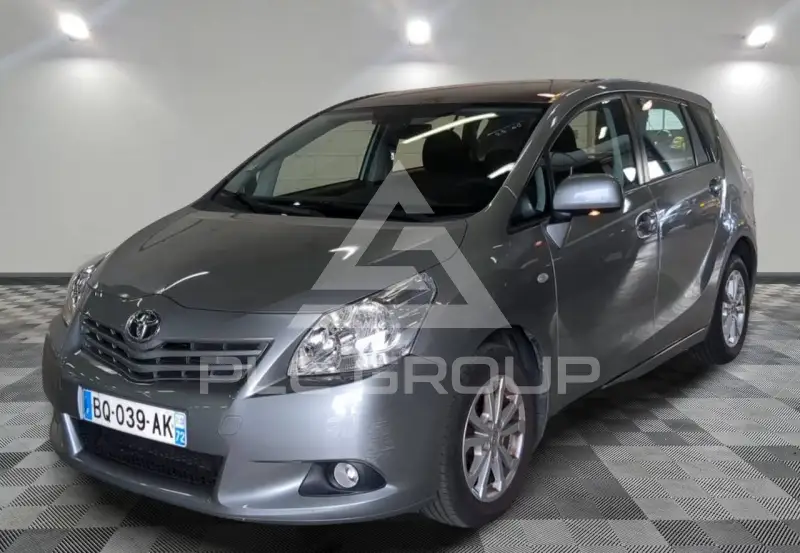 2011 Toyota VERSO
