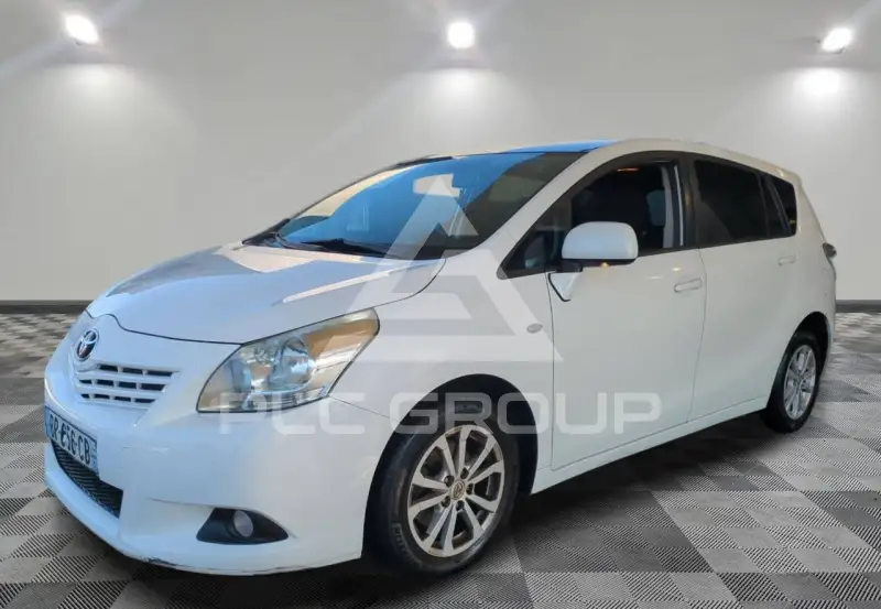 2011 Toyota VERSO
