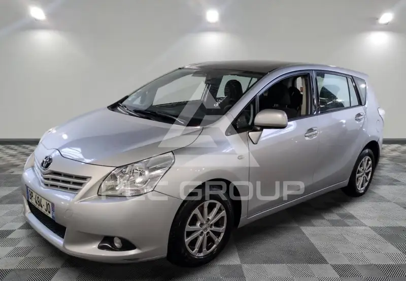 2011 Toyota VERSO