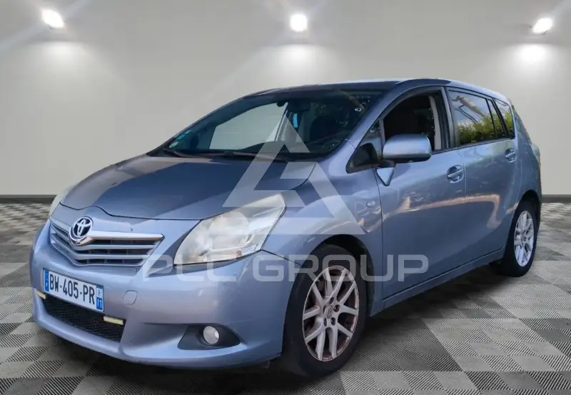 2011 Toyota VERSO