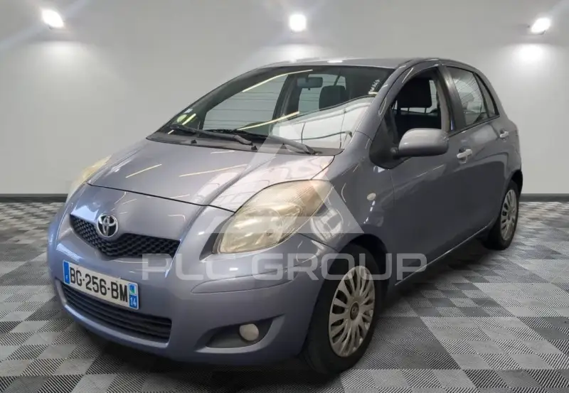 2011 Toyota YARIS