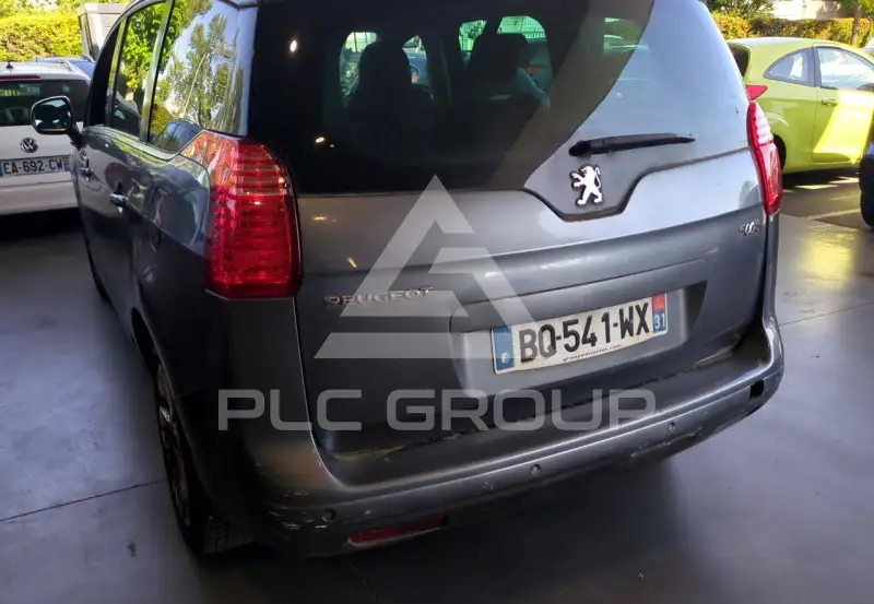 2011 Peugeot 5008