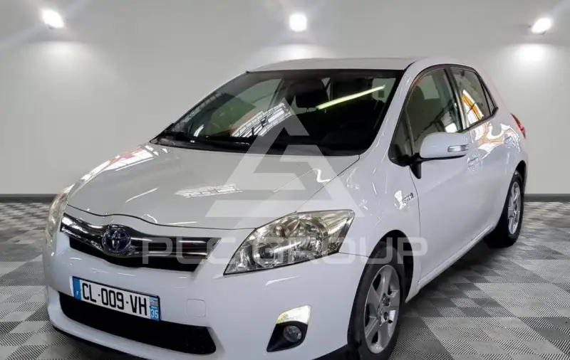 2012 Toyota AURIS