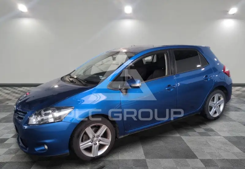 2012 Toyota AURIS