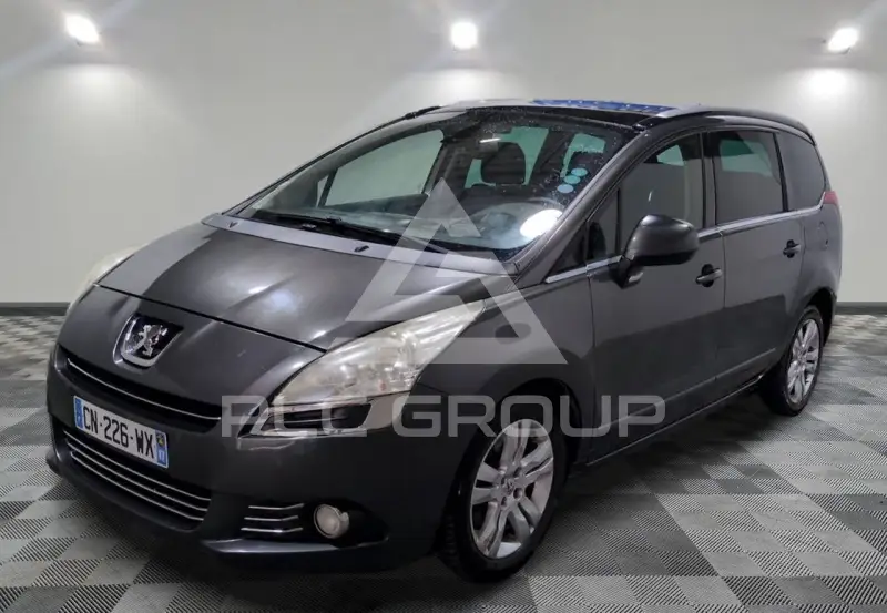 2012 Peugeot 5008