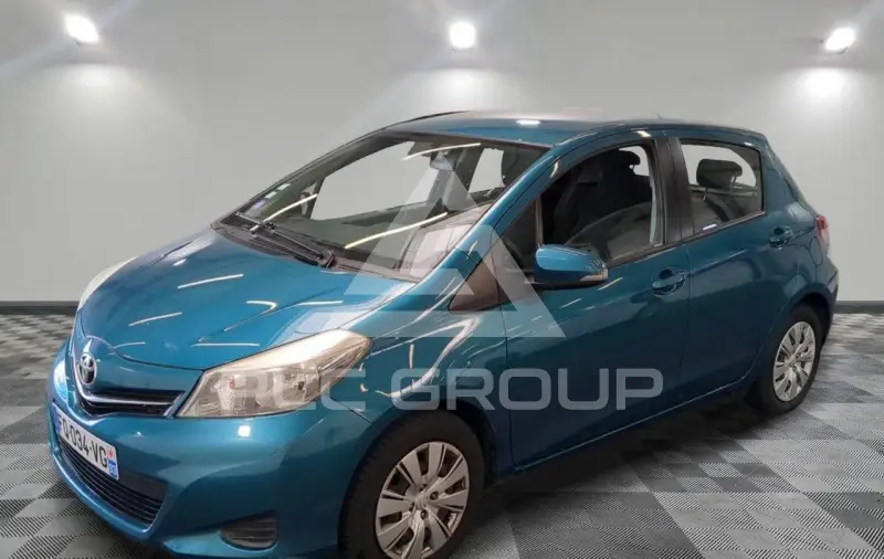2013 Toyota YARIS