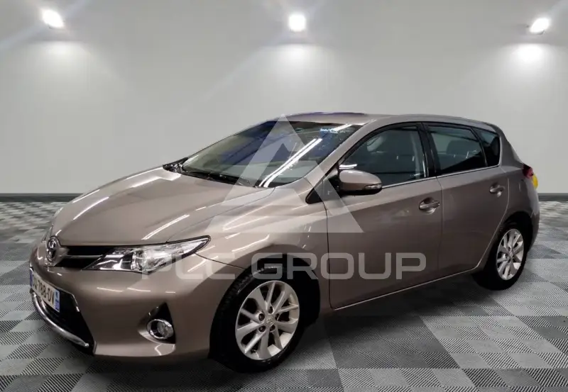 2013 Toyota AURIS