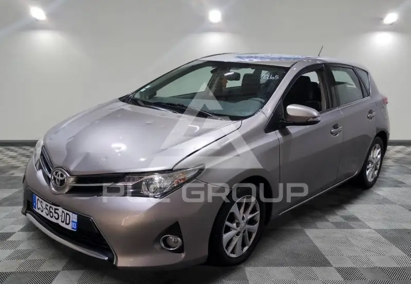 2013 Toyota AURIS
