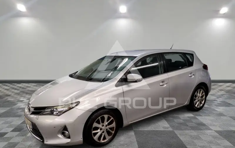 2013 Toyota AURIS