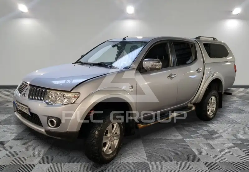 2014 Mitsubishi L200
