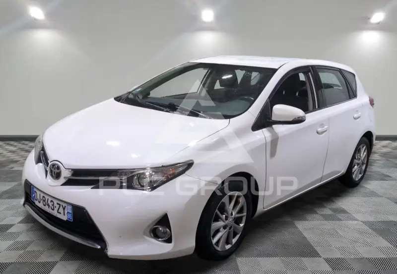 2014 Toyota AURIS