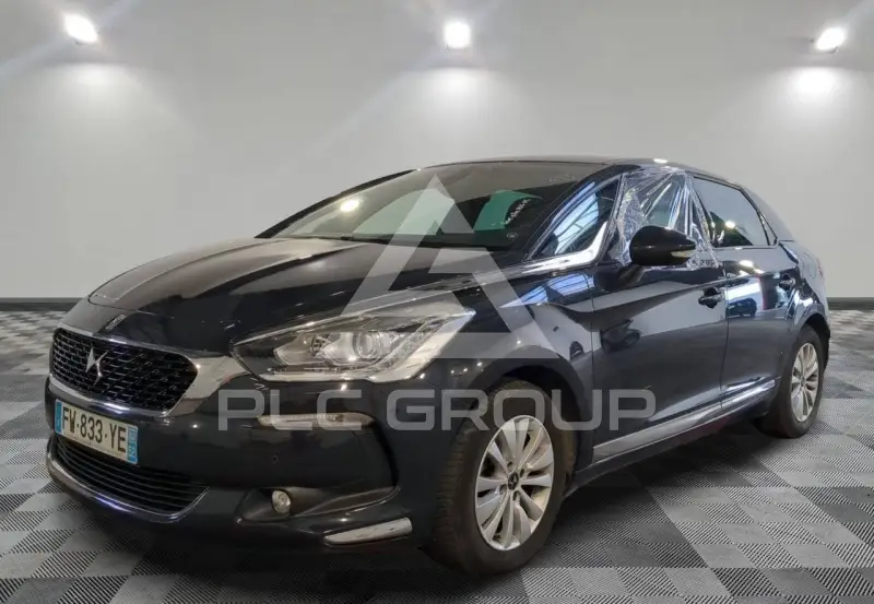 2015 DS DS5