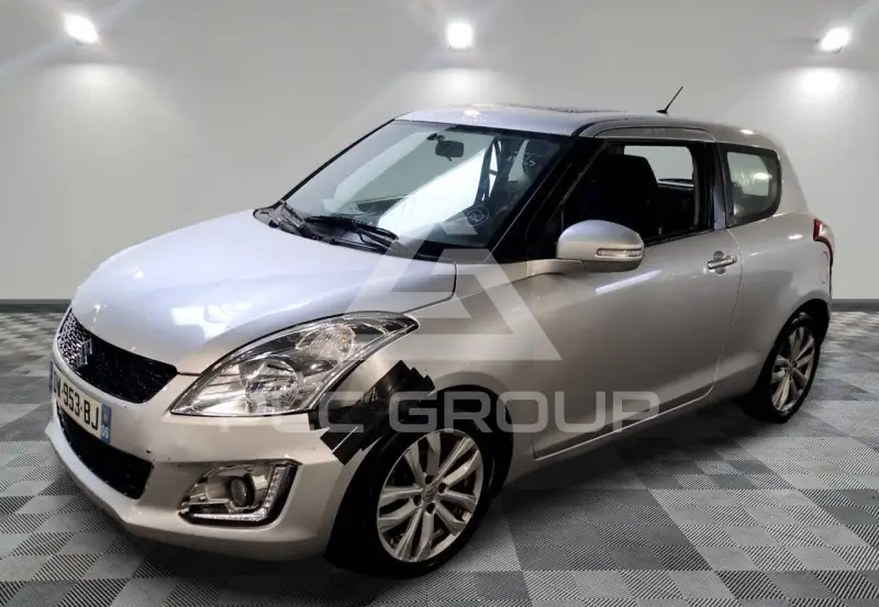 2015 Suzuki SWIFT