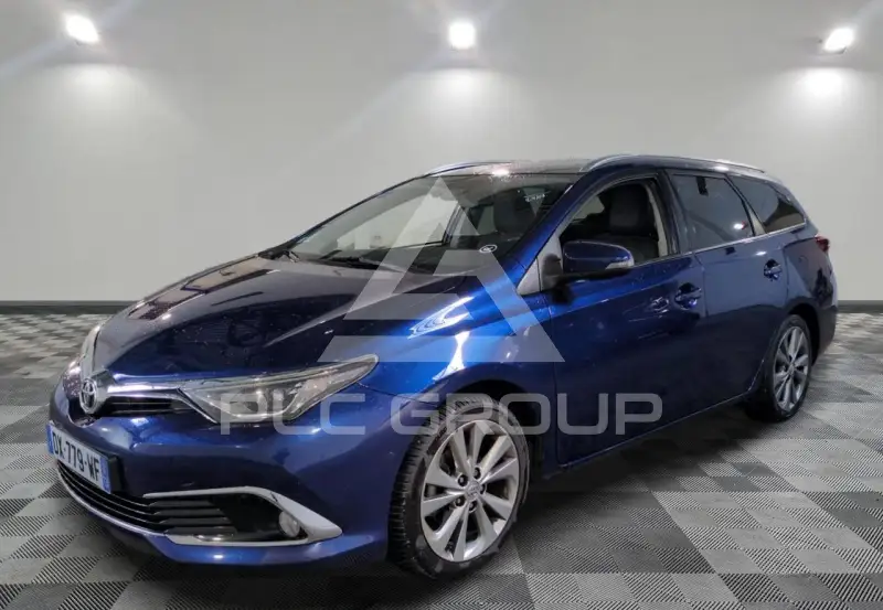 2015 Toyota AURIS